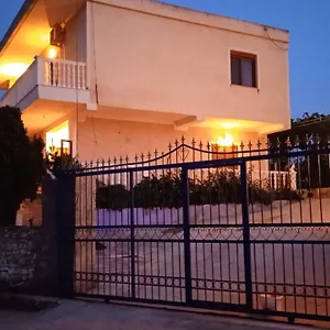 Arsen Sarandë